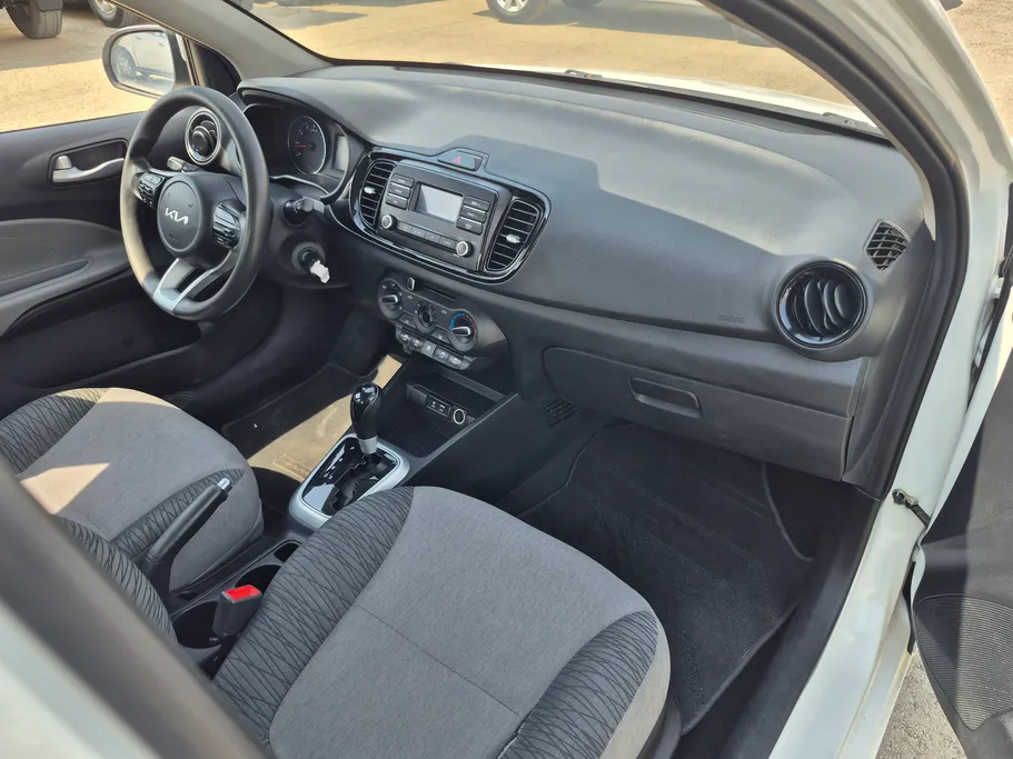 2024 Kia Pegas GL 