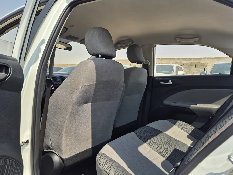 2024 Kia Pegas GL 