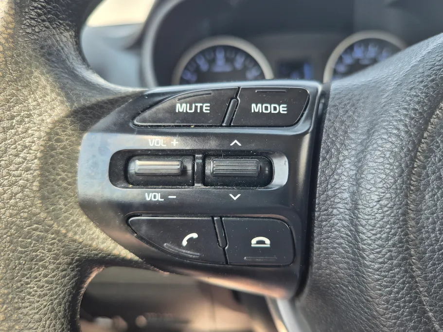 2024 Kia Pegas GL 