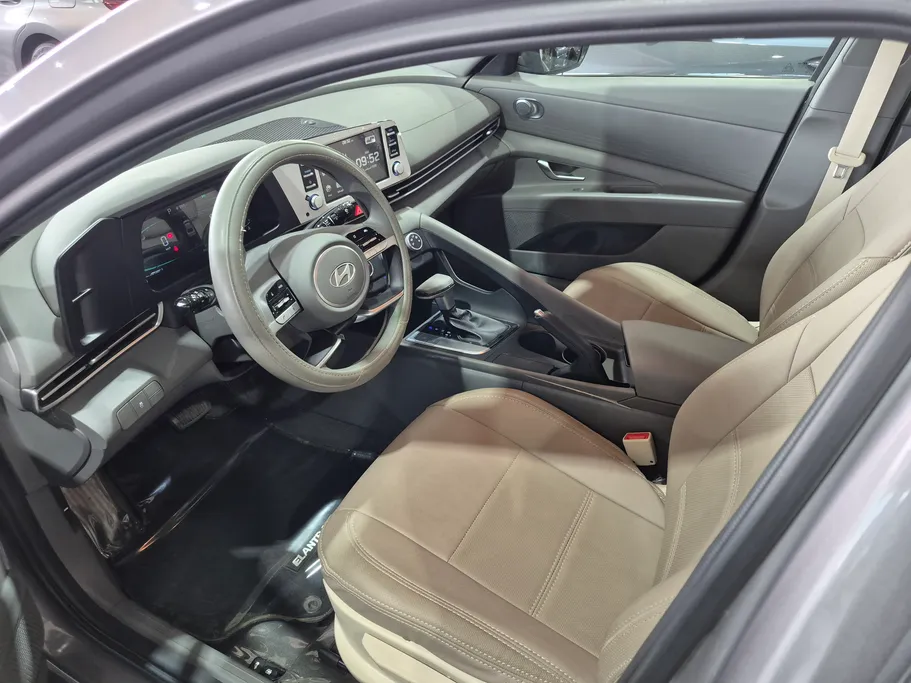 2025 Hyundai Elantra Fleet 