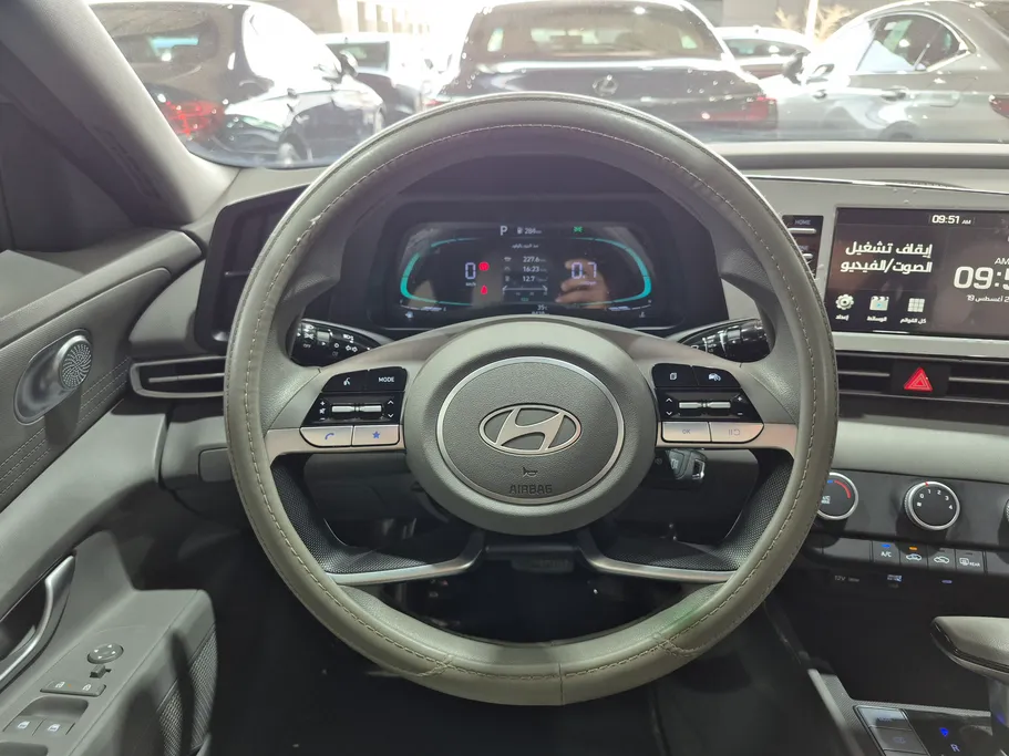 2025 Hyundai Elantra Fleet 