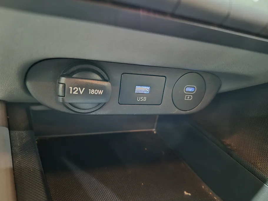 2025 Hyundai Elantra Fleet 