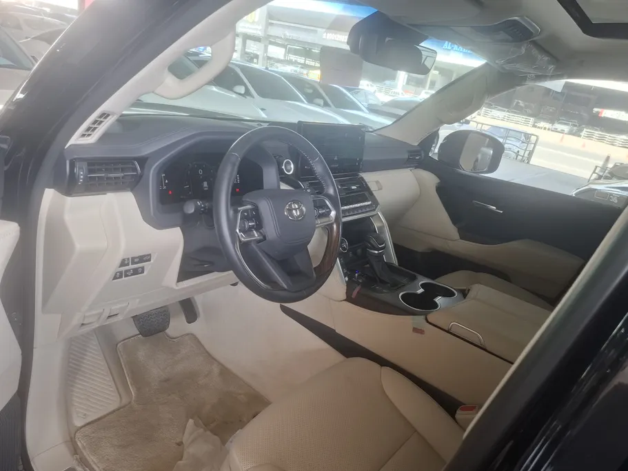 تويوتا لاندكروزر GXR4 2025 