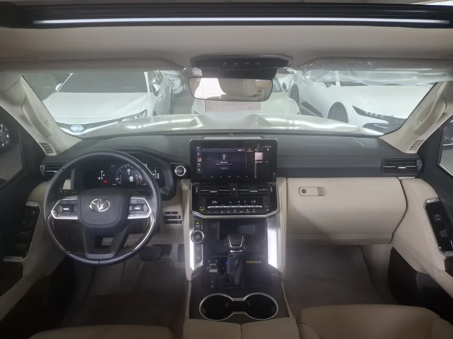 تويوتا لاندكروزر GXR4 2025 