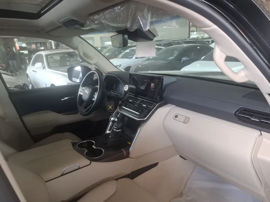 تويوتا لاندكروزر GXR4 2025 