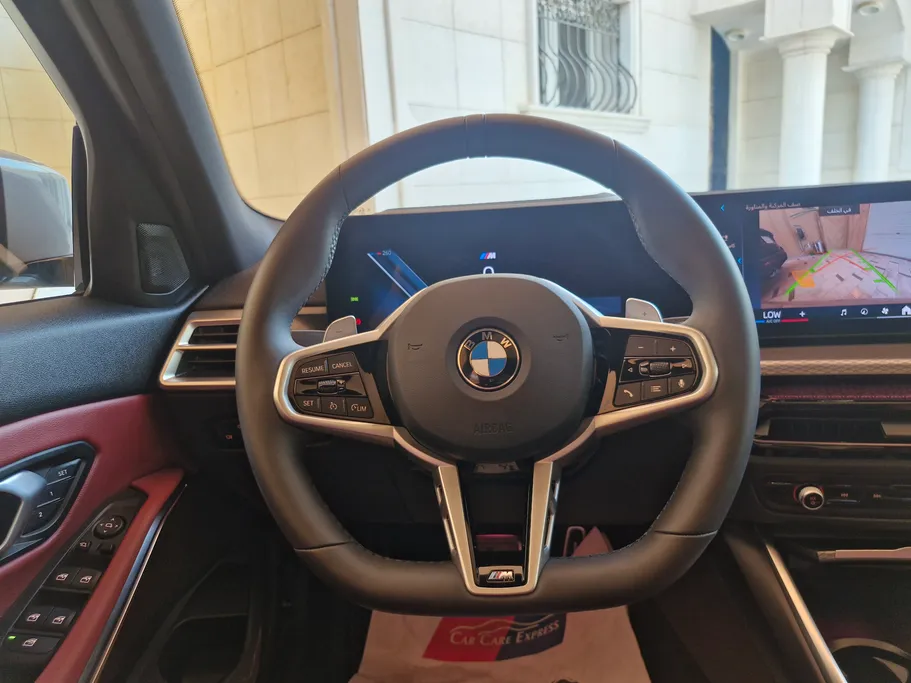 بي ام دبليو الفئة الثالثة 320i  2026 