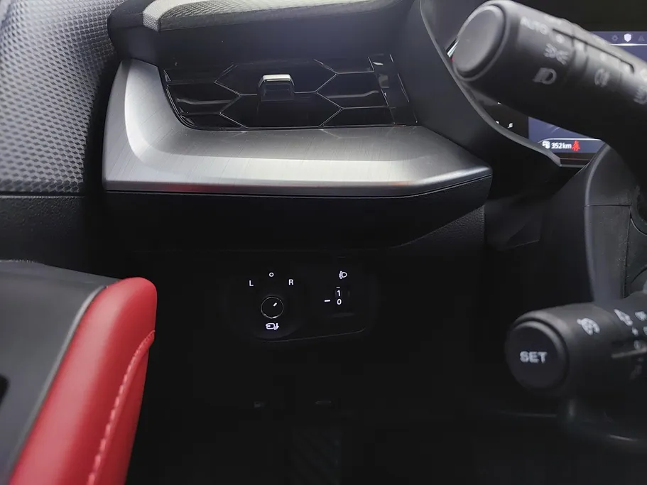 2022 MG GT LUX 