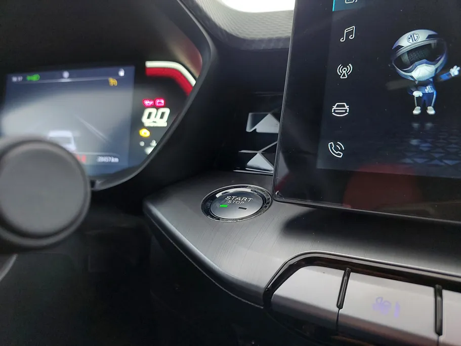 2022 MG GT LUX 