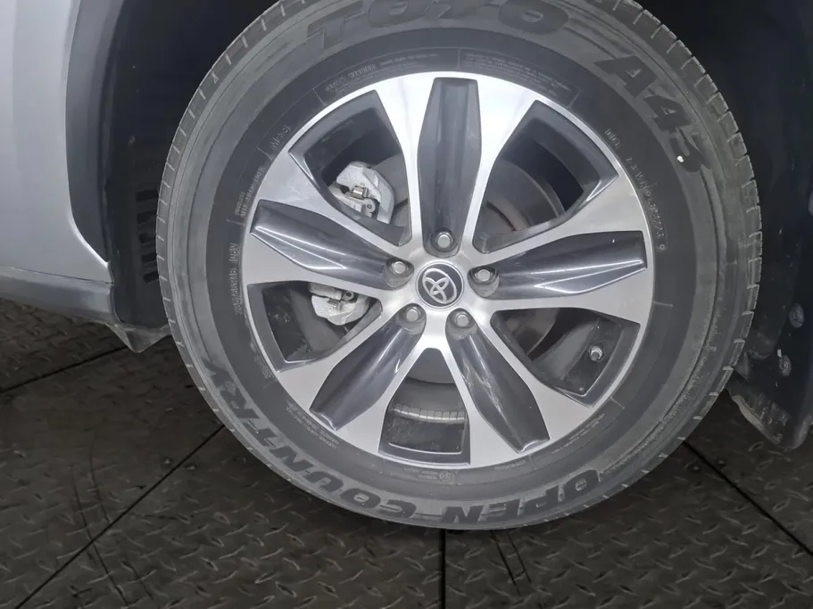 2023 Toyota Highlander GLE 