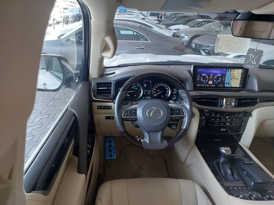 2020 Lexus LX 570 S 