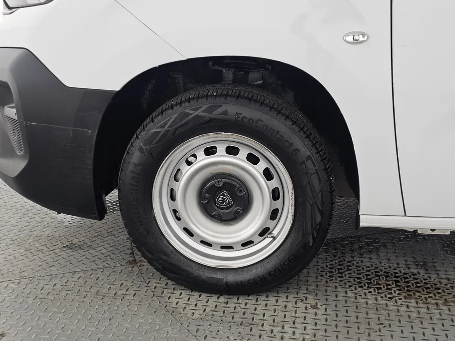 بيجو بارتنر Short van 2025 