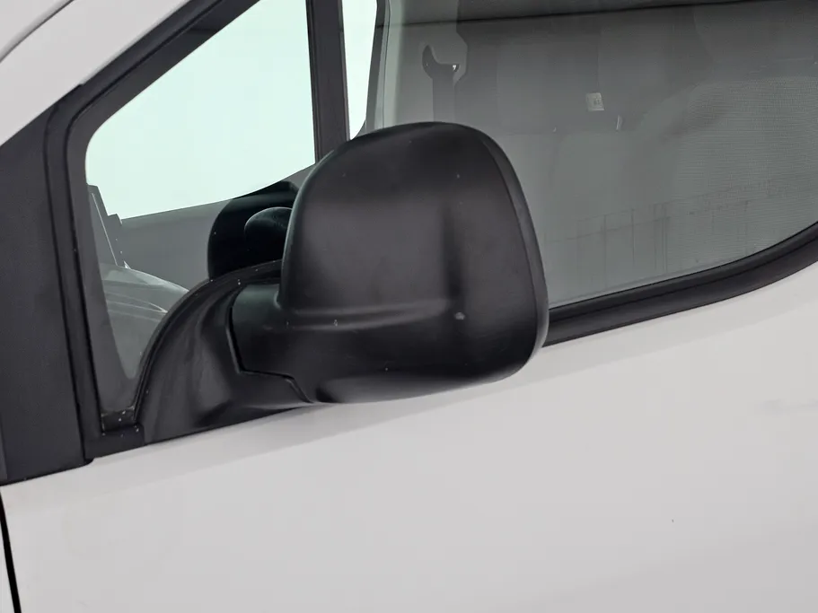 بيجو بارتنر Short van 2025 