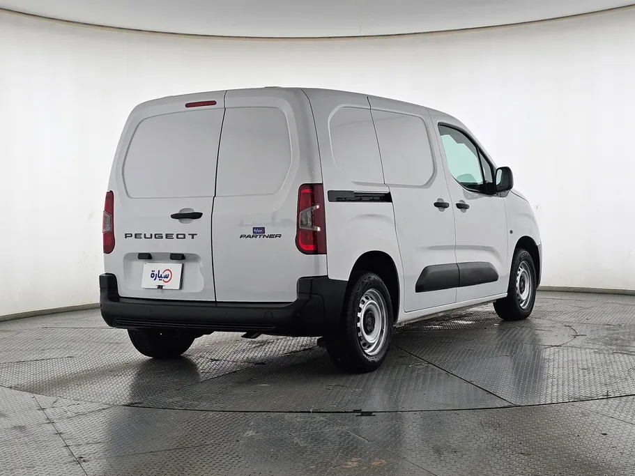 بيجو بارتنر Short van 2025 