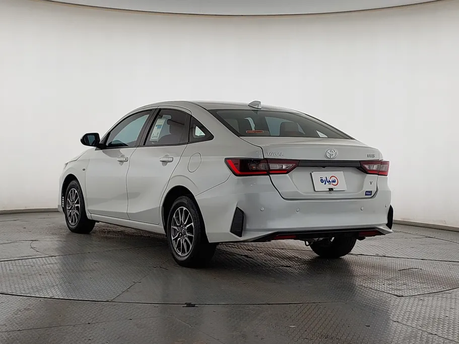 2023 Toyota Yaris  Y 