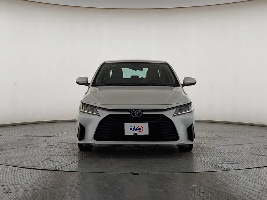 2023 Toyota Yaris  Y 