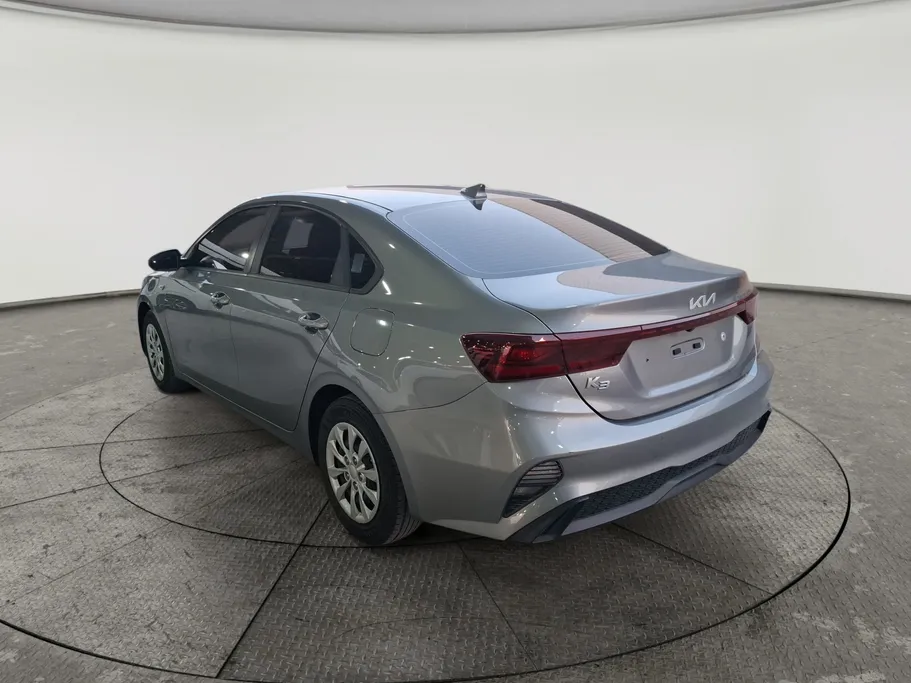 2022 Kia K3 LX 