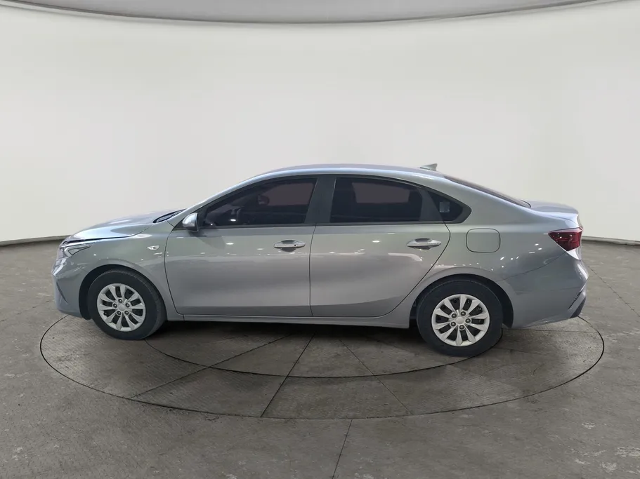 2022 Kia K3 LX 