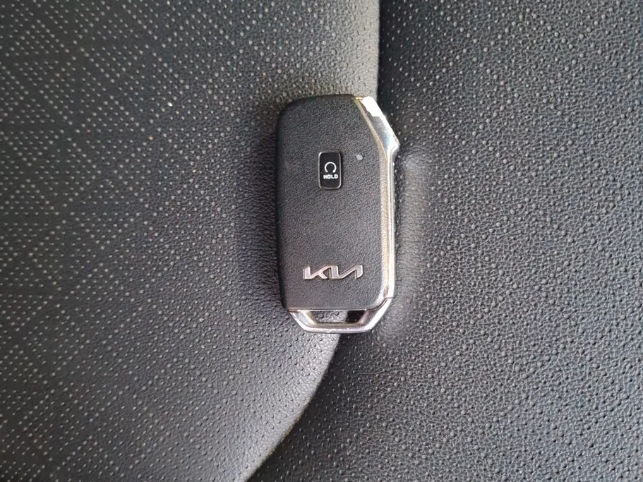 2022 Kia K3 LX 