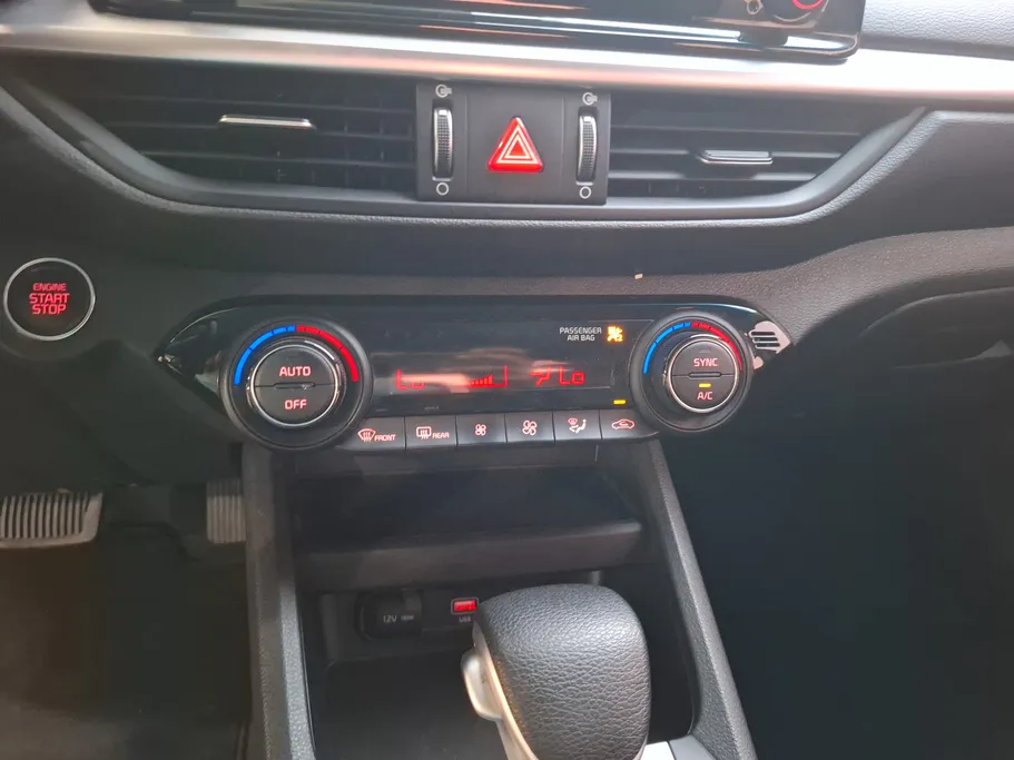 2022 Kia K3 LX 