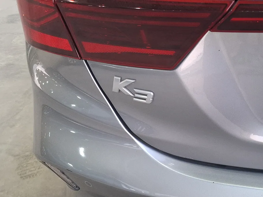 2022 Kia K3 LX 