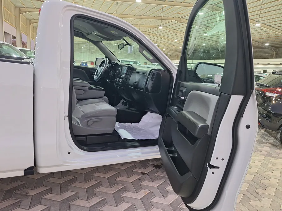 2018 Chevrolet Silverado LS 