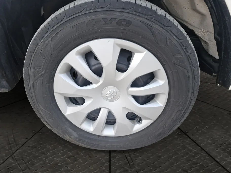 2022 Toyota Hilux GLX 