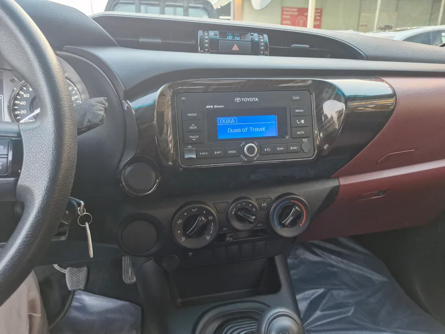 2022 Toyota Hilux GLX 
