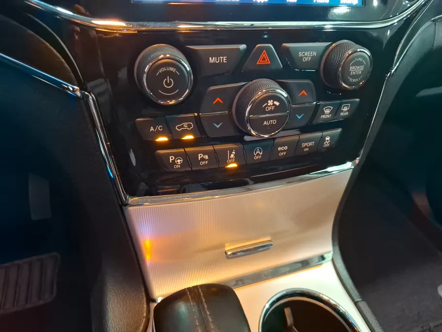 2021 Jeep Grand Cherokee ساميت 