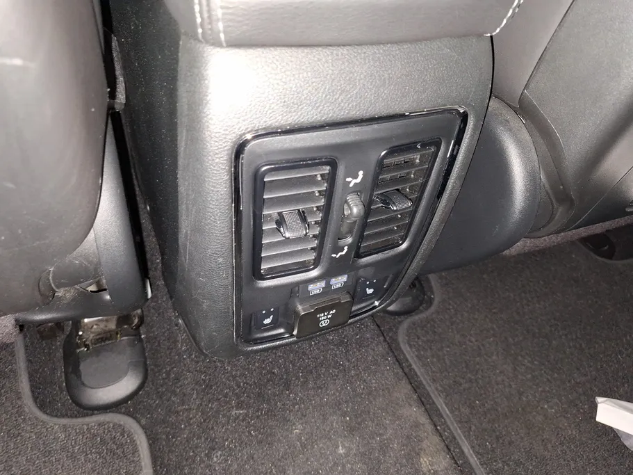 2021 Jeep Grand Cherokee ساميت 
