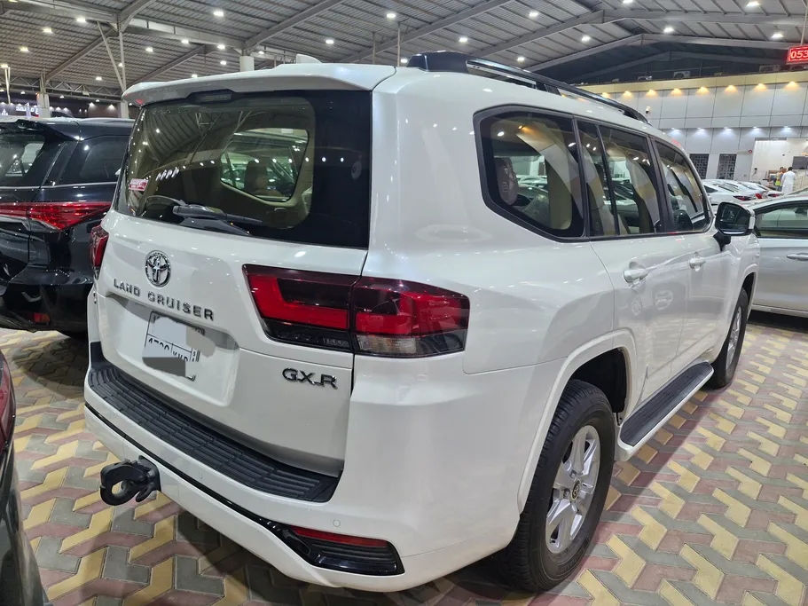 تويوتا لاندكروزر GXR4 2024 