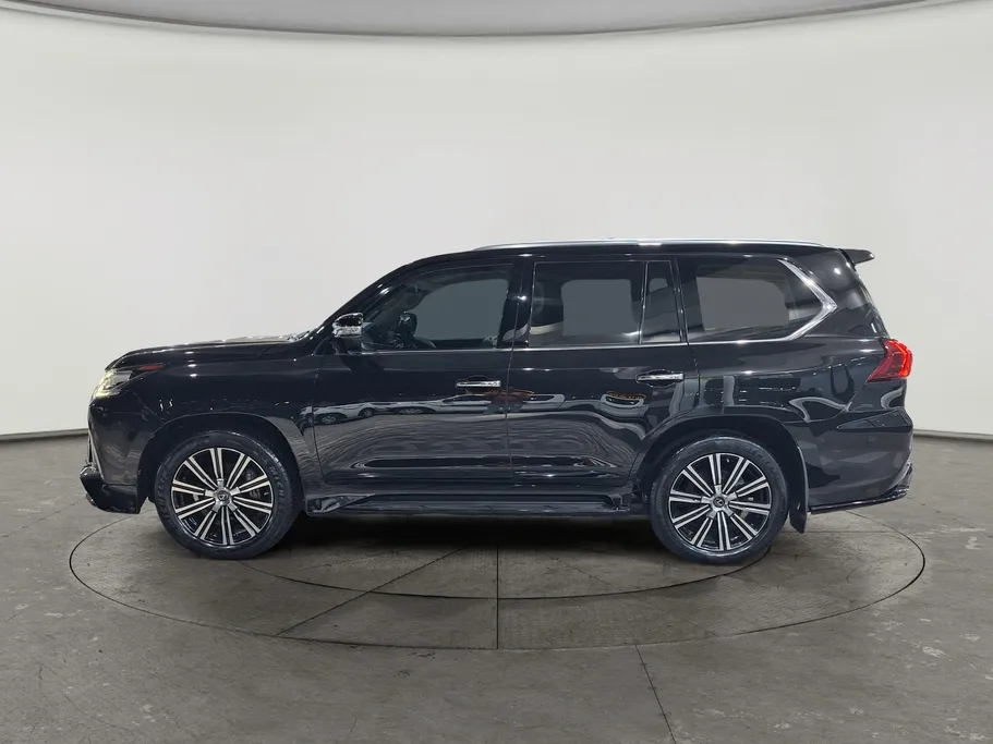 لكزس LX 570 S 2020 