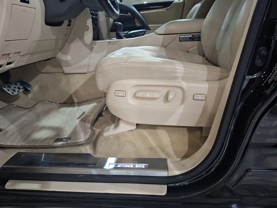 لكزس LX 570 S 2020 