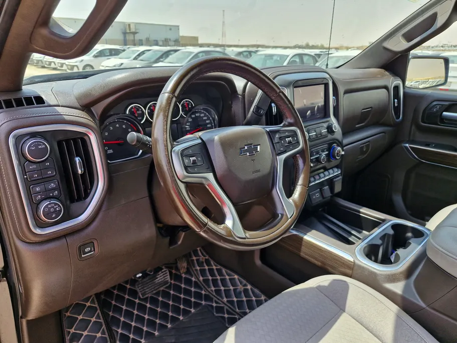 2021 Chevrolet Silverado LT 