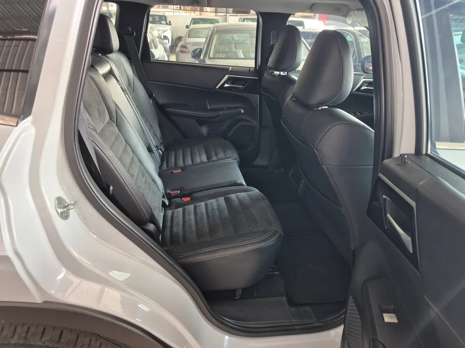 2023 Mitsubishi New Outlander Series LL 