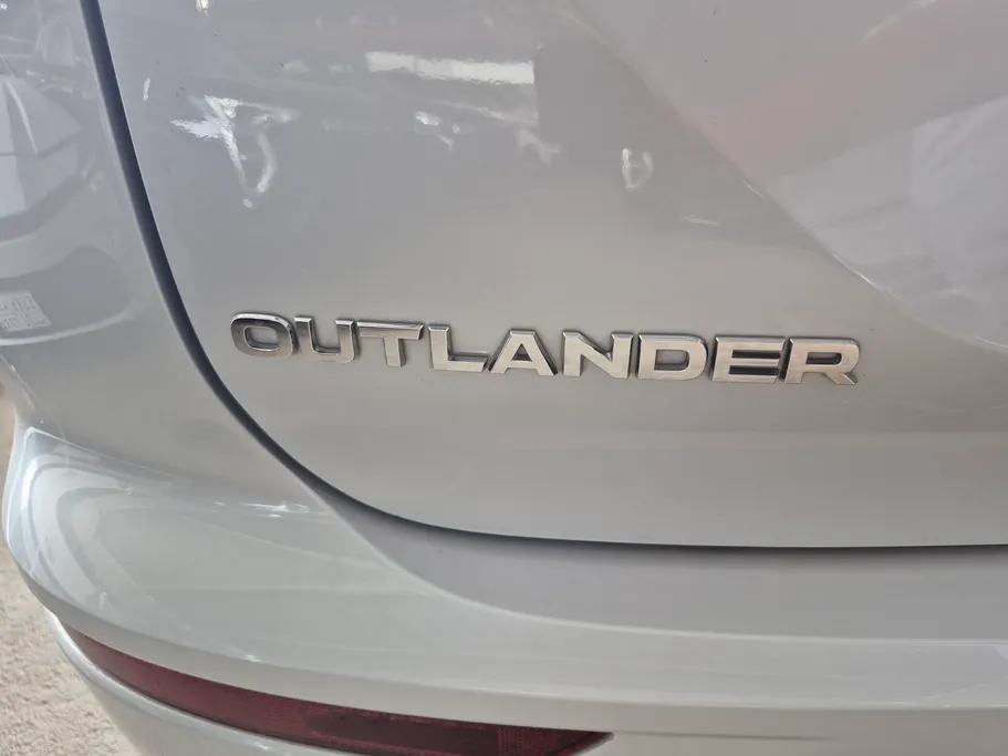 2023 Mitsubishi New Outlander Series LL 