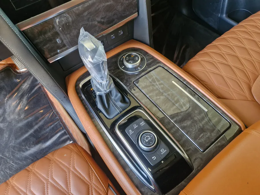 2023 Nissan Patrol Platinum 