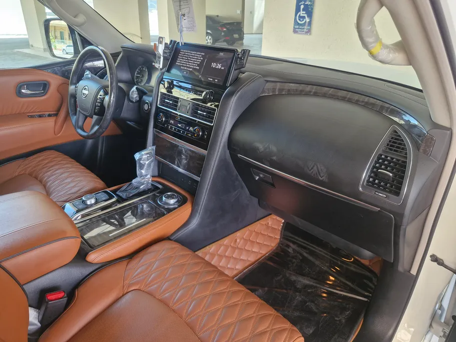 2023 Nissan Patrol Platinum 