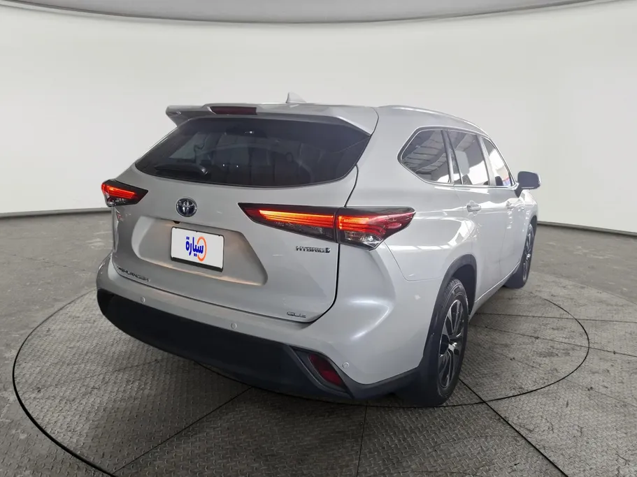 2023 Toyota Highlander GLE 
