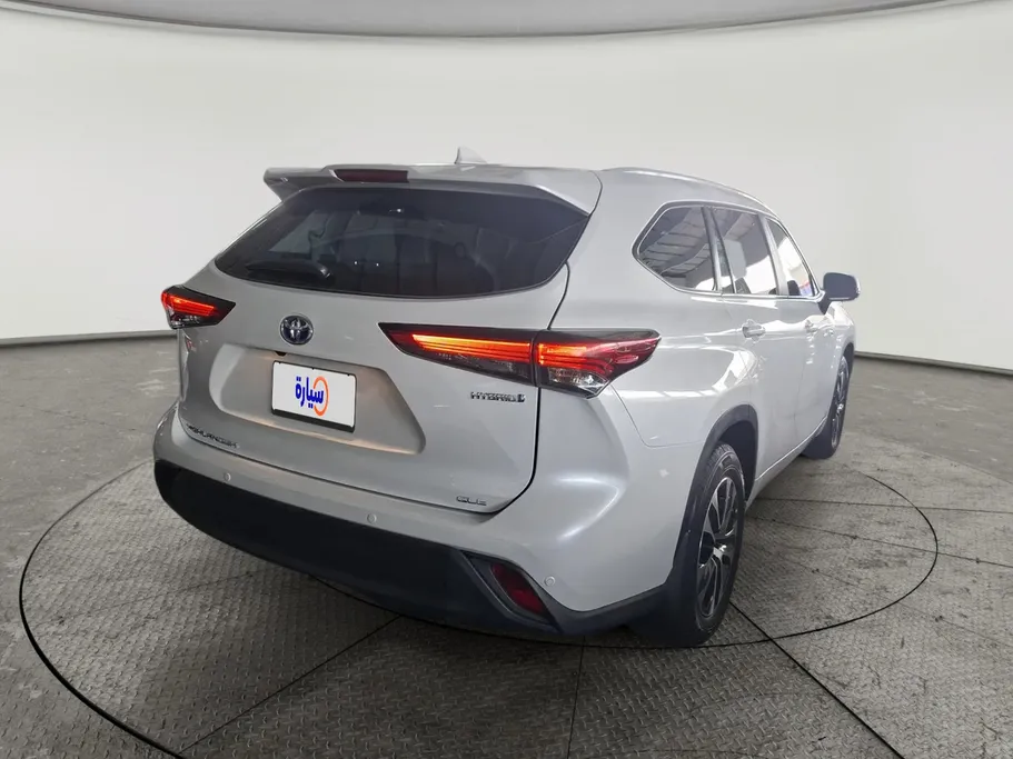 2023 Toyota Highlander GLE 