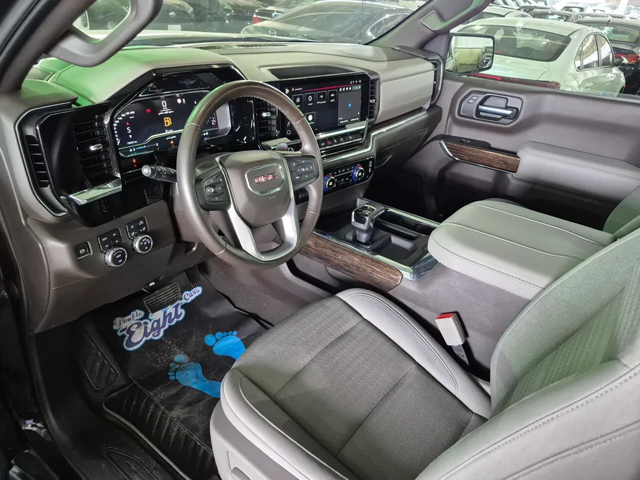 2023 GMC Sierra Elevation 