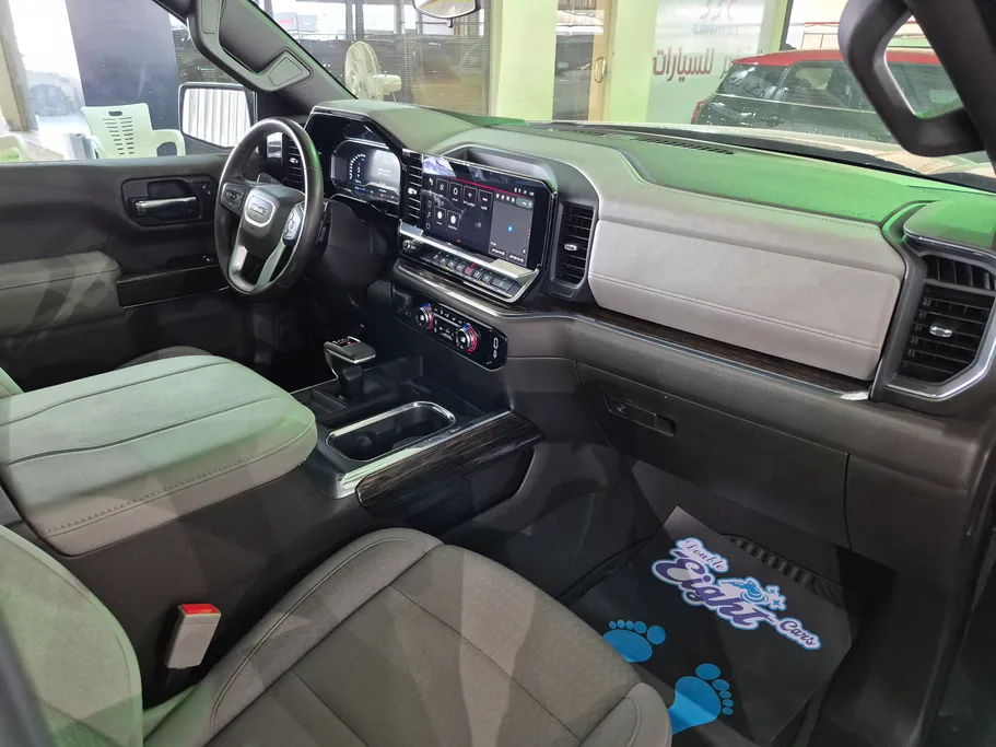 2023 GMC Sierra Elevation 