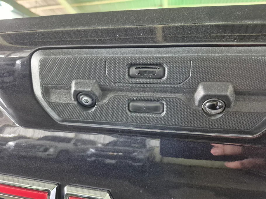 2023 GMC Sierra Elevation 