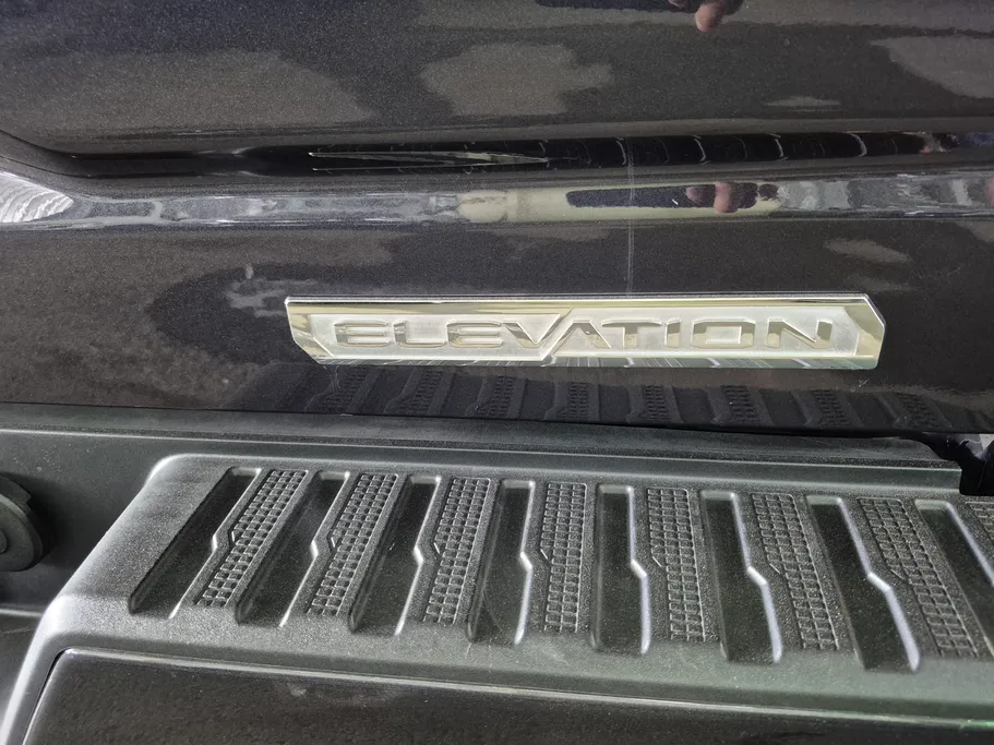2023 GMC Sierra Elevation 