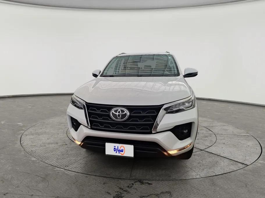 2024 Toyota Fortuner VX 