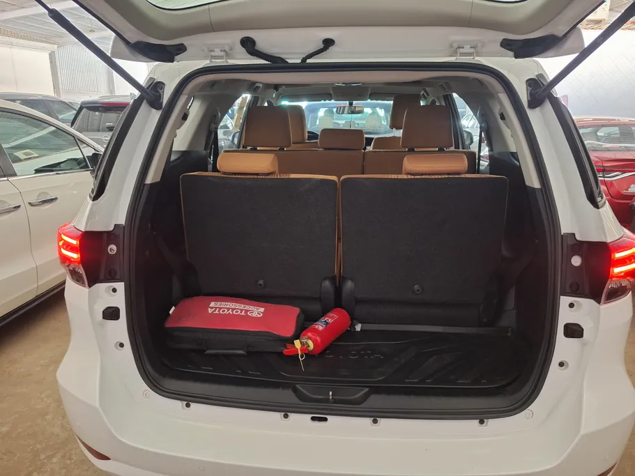 2024 Toyota Fortuner VX 