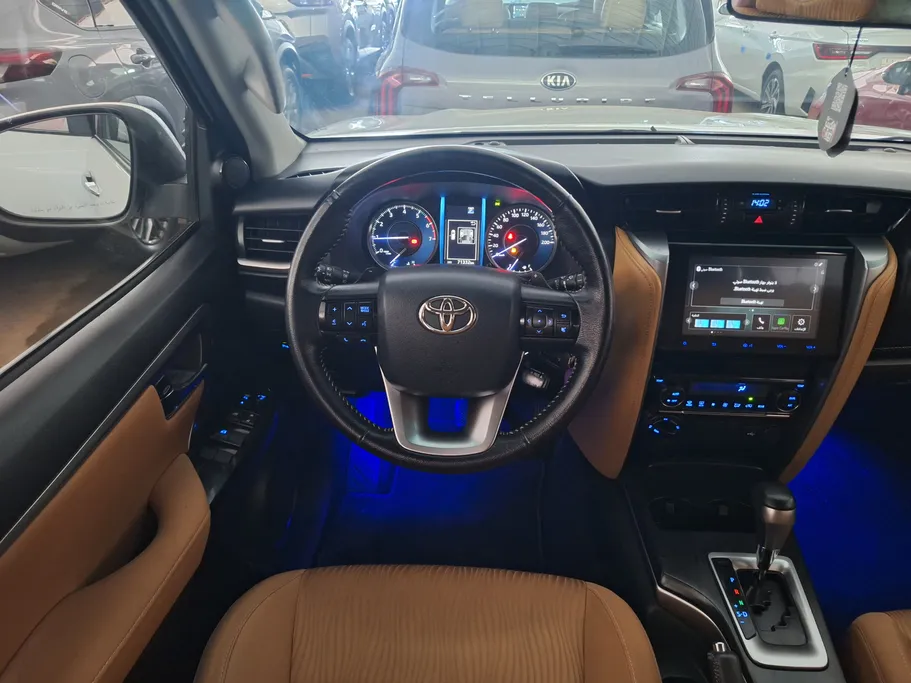 2024 Toyota Fortuner VX 