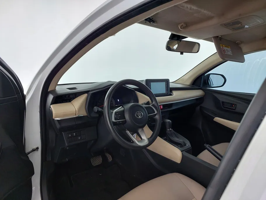 2023 Toyota Yaris  Y 