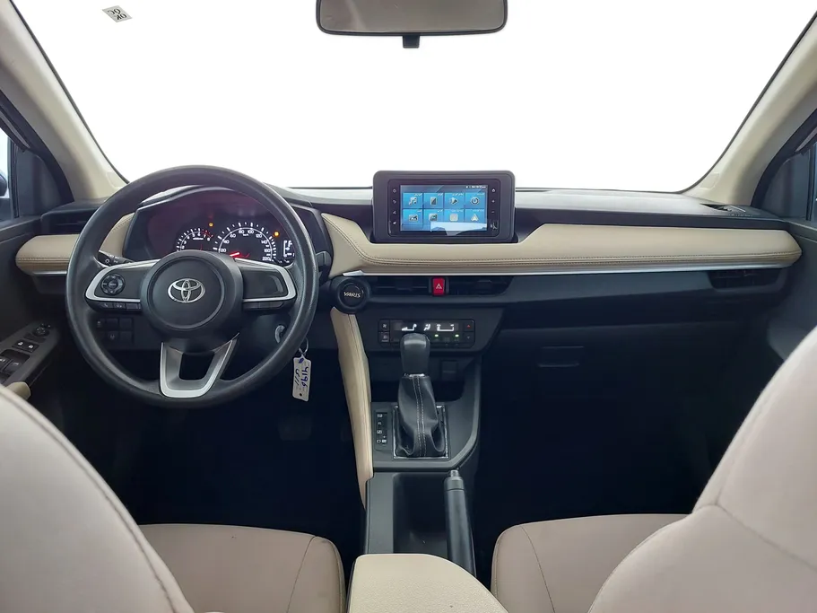 2023 Toyota Yaris  Y 