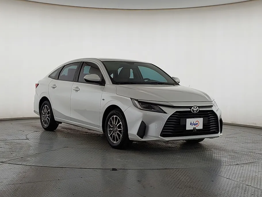 2023 Toyota Yaris  Y 