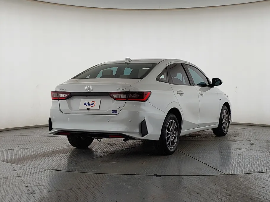 2023 Toyota Yaris  Y 
